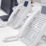 香港での会社運営を支える電話取次ぎサービスの利点と選び方のポイント